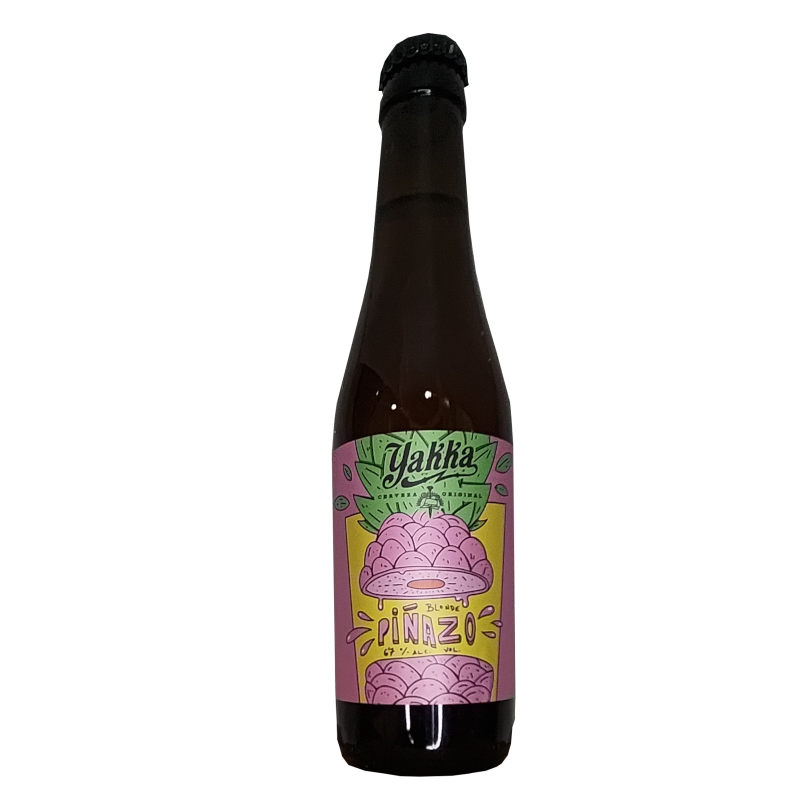Botella de cerveza artesana Piñazo de Yakka, estilo Blonde con piña, con una etiqueta rosa y amarilla que muestra la ilustración de una piña troceada y jugosa de la que salpican gotas de zumo.